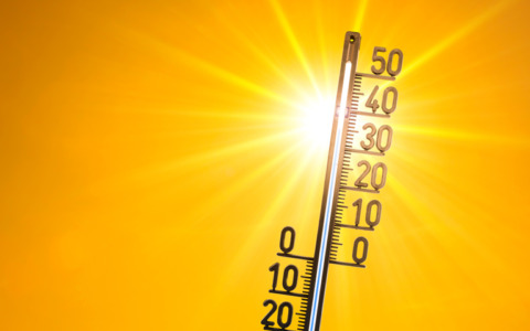 Lecco, il caldo raggiunge il picco: da lunedì arrivano i primi temporali, poi temperature in calo