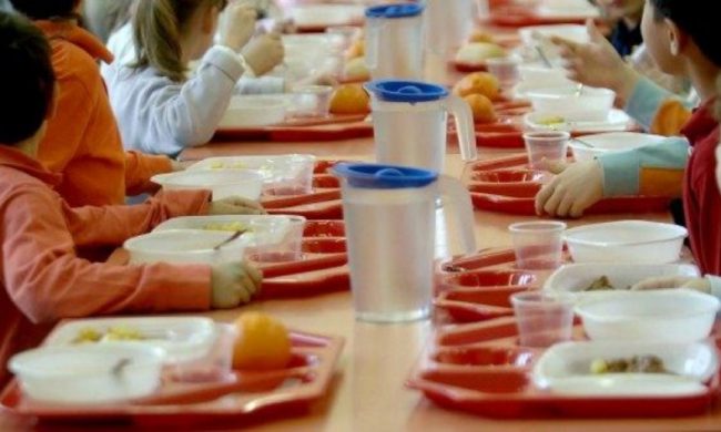 Mense scolastiche, Bergamo è ancora la città lombarda più cara: per ogni alunno si spendono 126 euro al mese