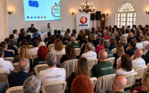 Meritocrazia Italia presenta l’Agenda del Merito Utile