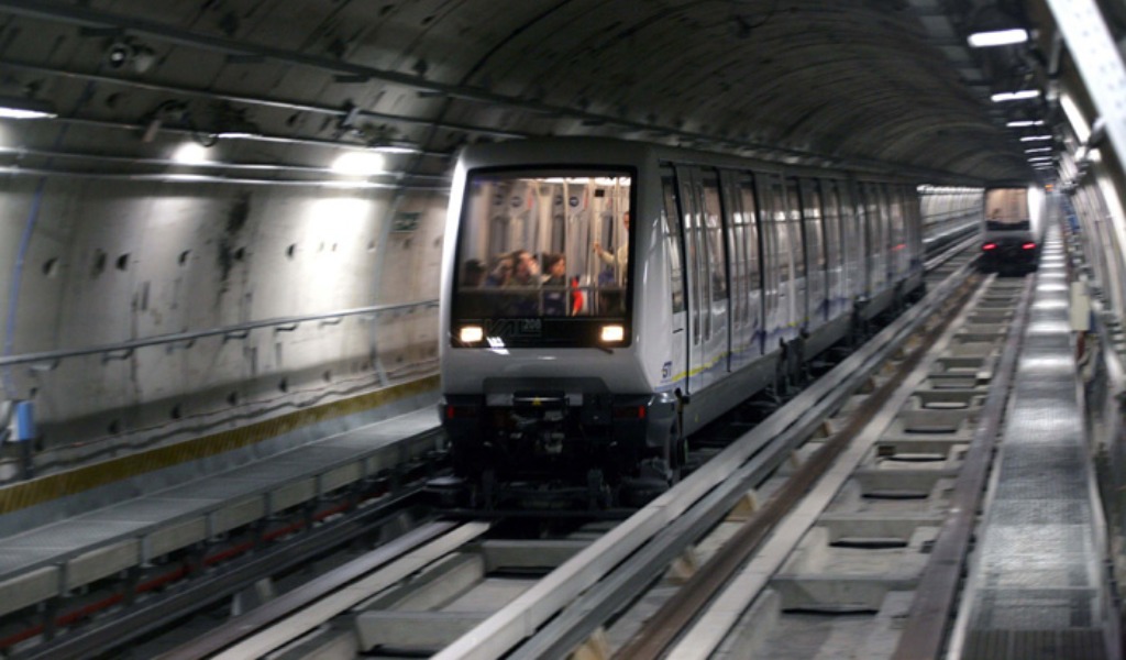 Metropolitana Torino estate 2026: orari, chiusure domenicali e bus sostitutivi M1S