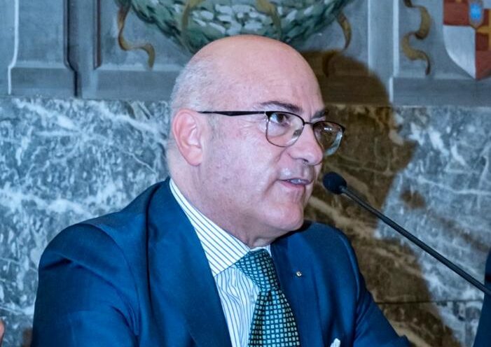 Monopattini e bici elettriche, Priano (FdI) presenta mozione per vietare circolazione nelle zone pedonali