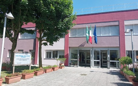 Notte da ricordare per i maturandi, successo per il Gala del Liceo Carlo Porta