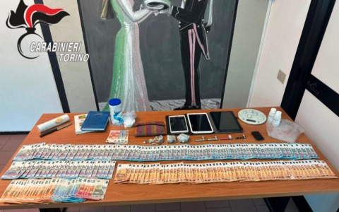 Operazione antidroga a Cascinette: coppia arrestata dai Carabinieri