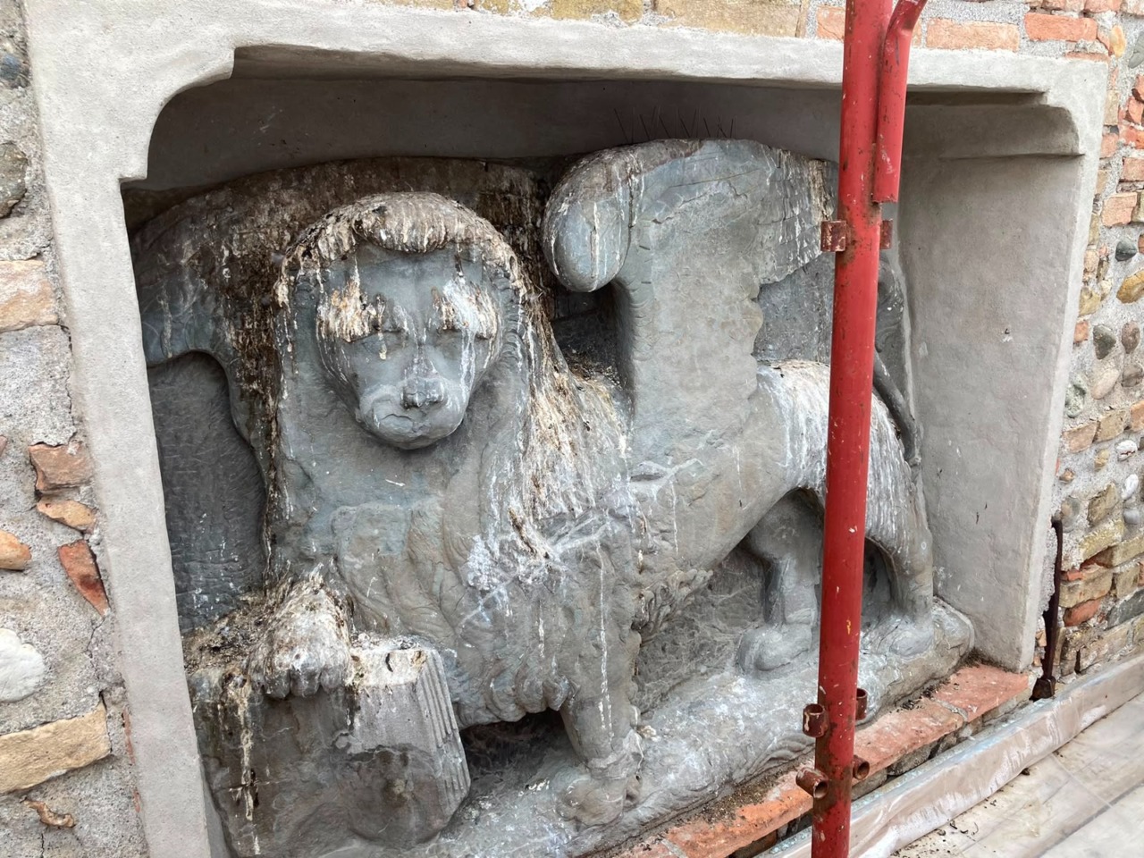 Palazzo della Ragione, il Leone di San Marco torna a ruggire grazie al Rotary