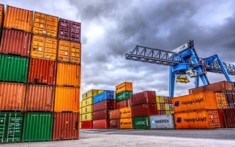 Pavia, export in forte calo nel primo trimestre 2026: -14% e saldo commerciale negativo