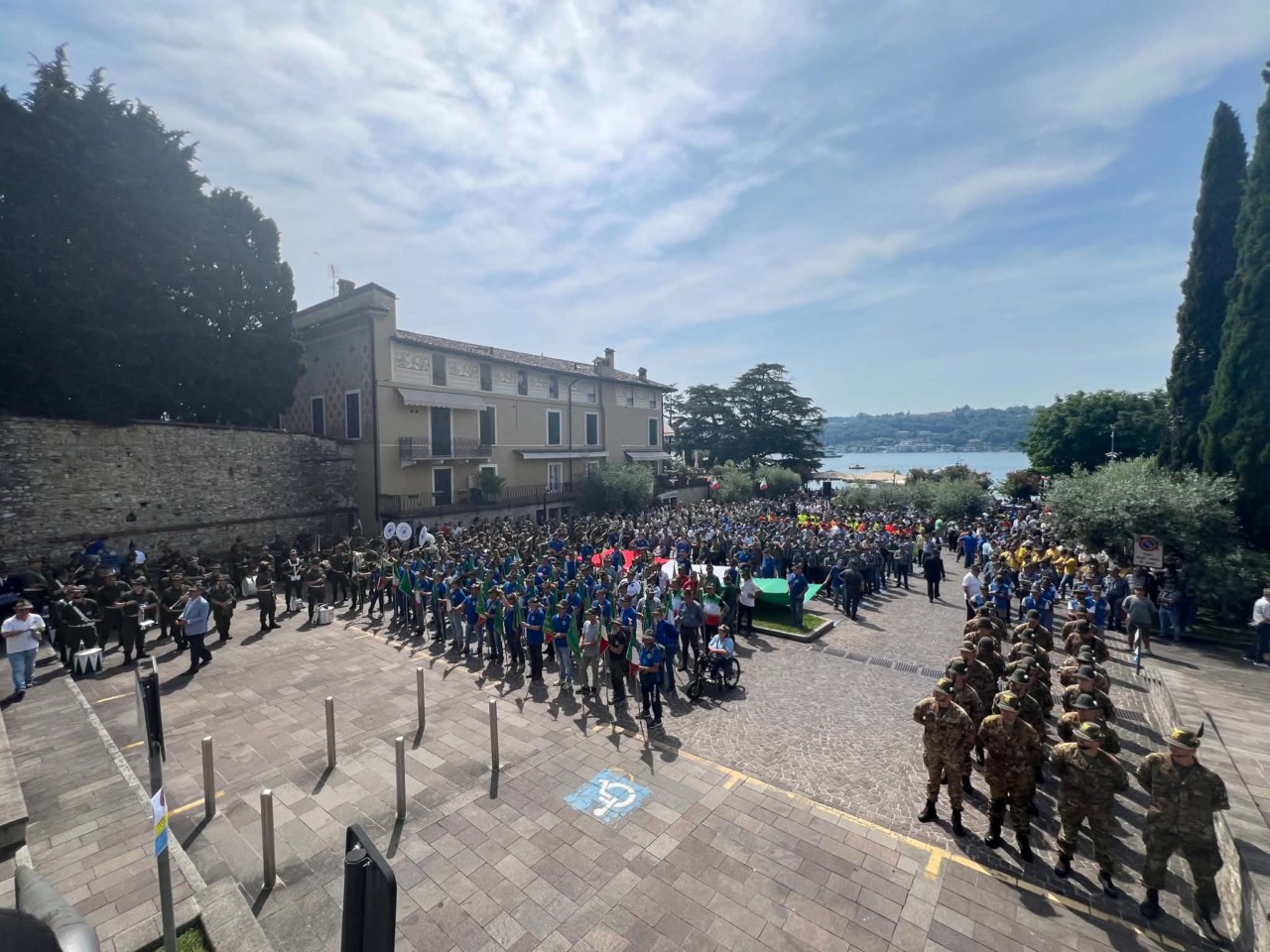 Penne Nere: la Monte Suello fa 100, Salò in festa per il secolo della sezione Alpini
