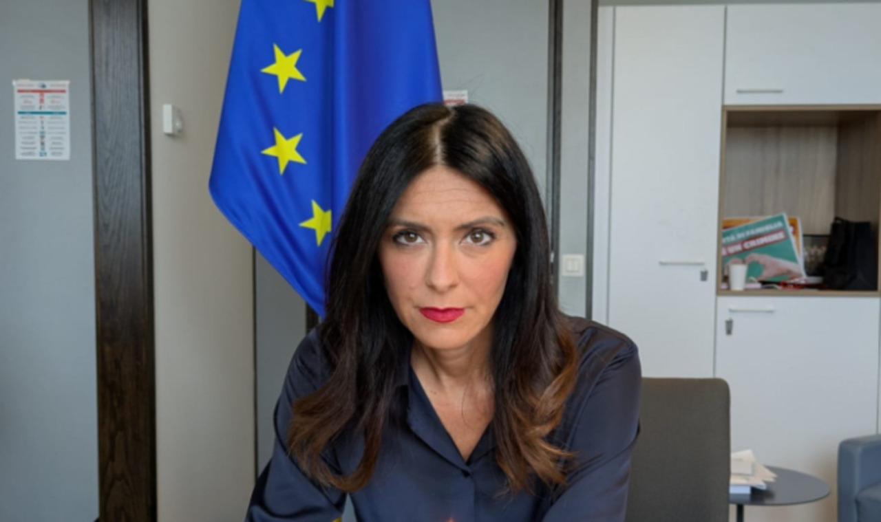 Pina Picierno lascia il Pd: non è soltanto la Lega a “perdere pezzi”