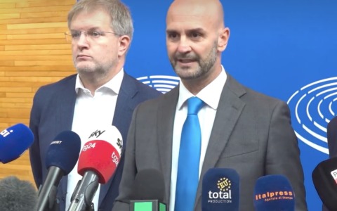 PNRR: Procaccini e Fidanza (FDI-ECR): “Conferma del buon lavoro del Governo Meloni”