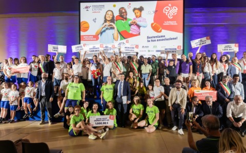 Premio “Costruiamo il Futuro”, volontariato bergamasco in festa: distribuiti 87 mila euro a 67 realtà locali