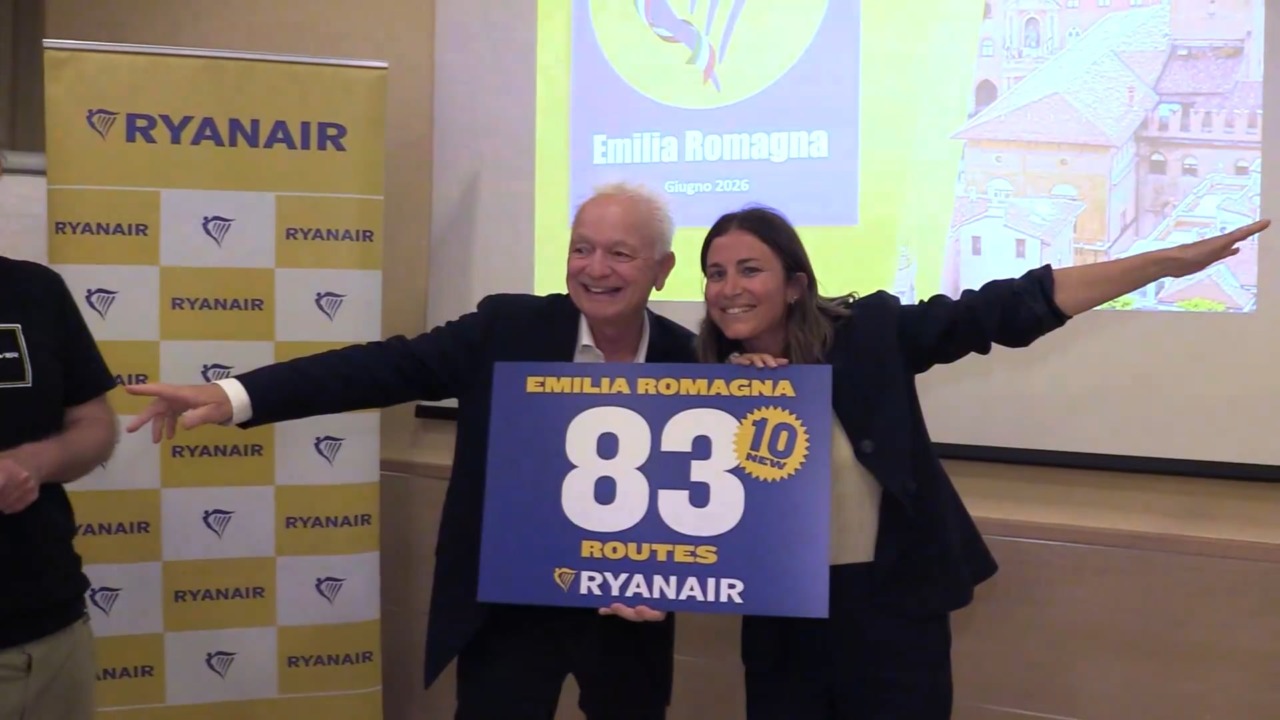 Rayanair frena su Bologna e spinge sui Forlì, Rimini e Parma
