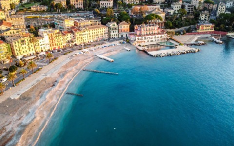 Santa Margherita Ligure, revocato il divieto permanente di balneazione alla spiaggia di Ghiaia