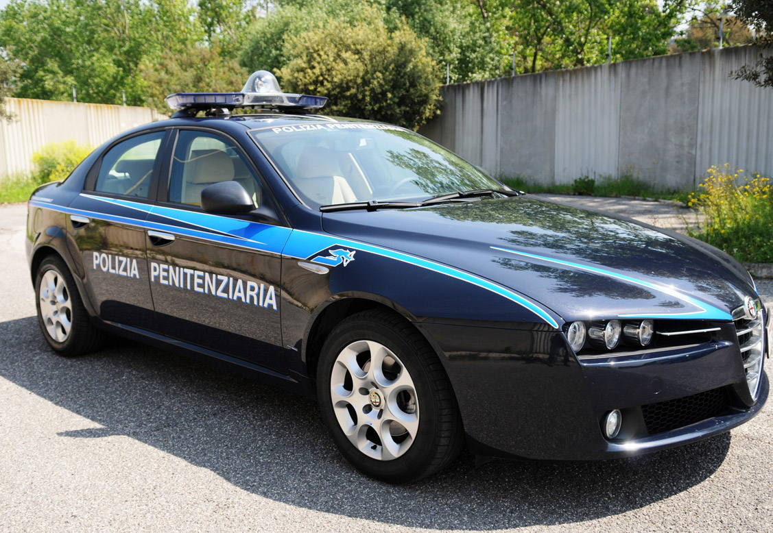 Sappe, sequestrati telefoni e farmaci oppioidi nel carcere di Torino