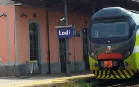Scattano i controlli straordinari in stazione e a bordo della tratta verso Milano