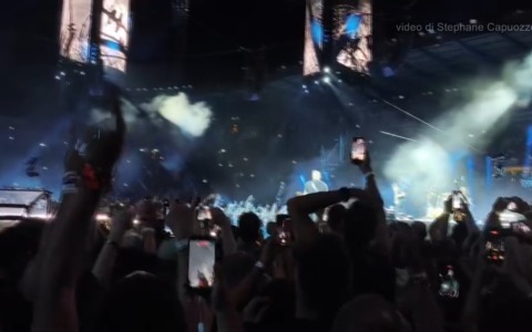 Metallica, il successo al Dall’Ara: canzoni, cori, successi indimenticabili e un dono di solidarietà