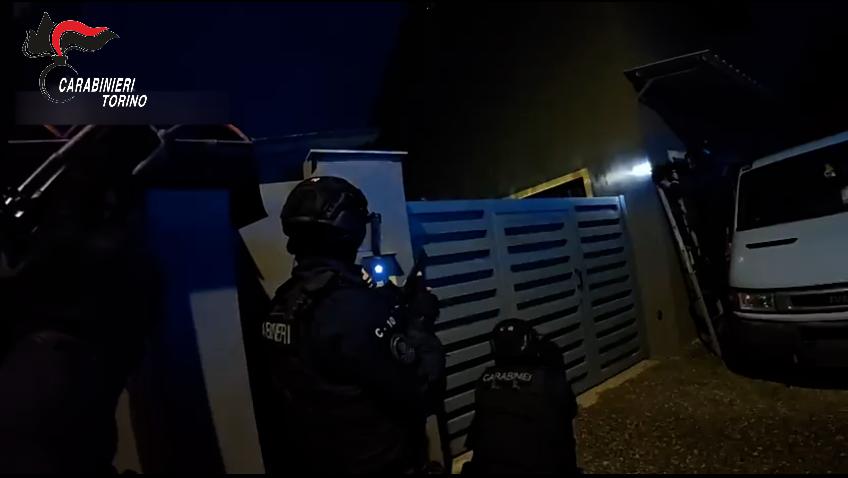 Sequestrati oltre 18 chili di droga tra Cuceglio e San Giusto Canavese: 2 arresti e 7 denunce