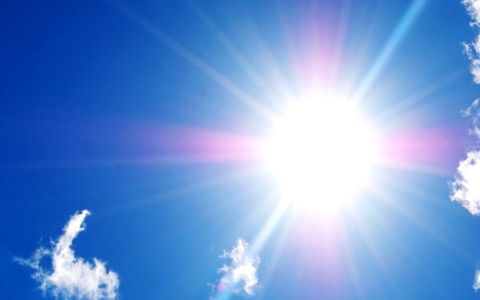 Sole e caldo da estate inoltrata per tutta la settimana a Vercelli e nella Bassa