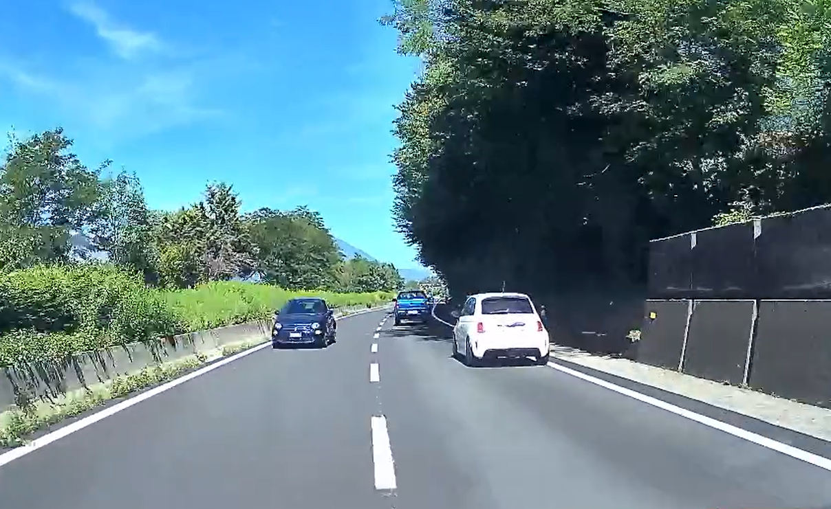 Statale 36, auto in contromano. Sfiorata la tragedia IL VIDEO