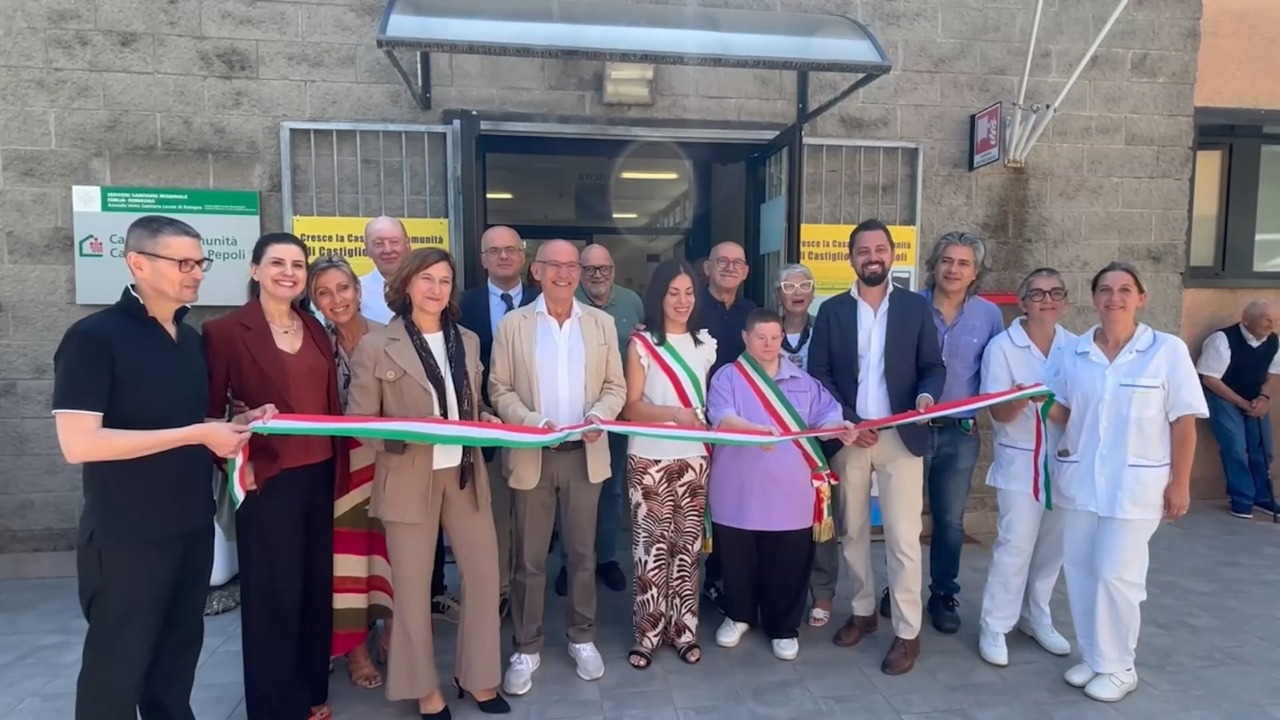 Taglio del nastro per la Casa della Comunità a Castiglione dei Pepoli