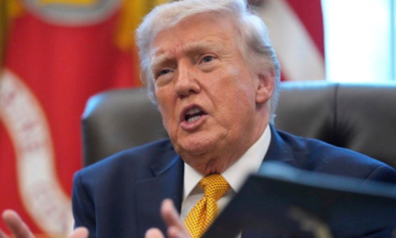 Teheran chiude Hormuz fino a nuovo ordine. Trump: “Gli USA colpiranno duramente l’Iran questa notte”