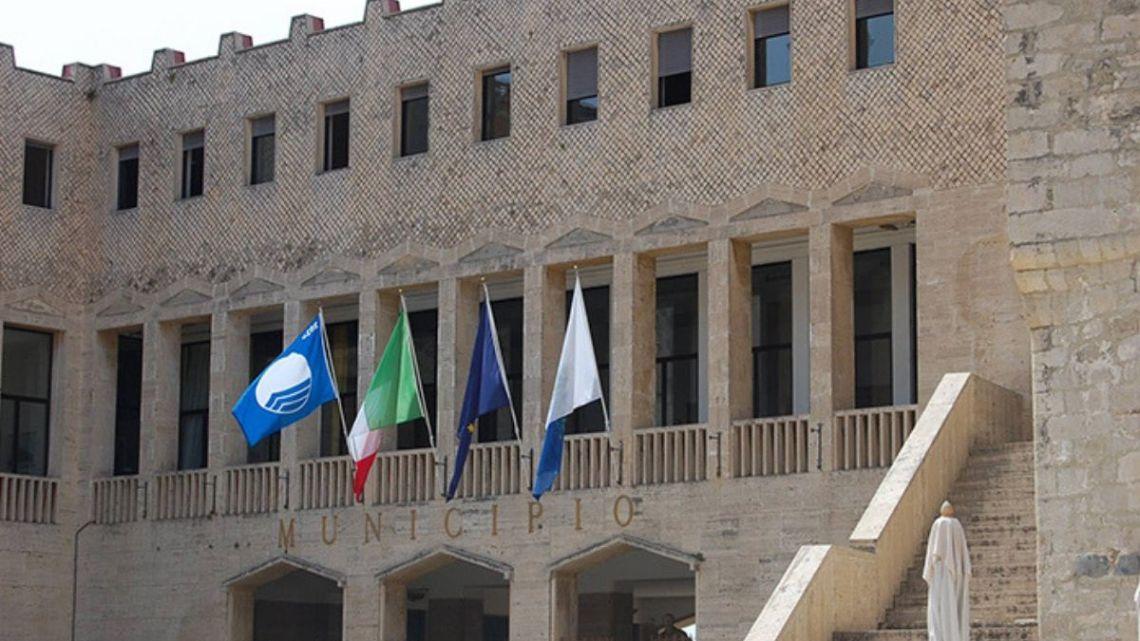 Tensione nel cantiere rifiuti, i sindacati pronti allo stato di agitazione. Chiesto l’intervento del Comune
