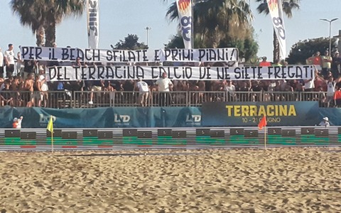 Coppa Italia, Terracina-Catania 4-3. Tigrotti terzi. Intanto i tifosi del Terracina protestano