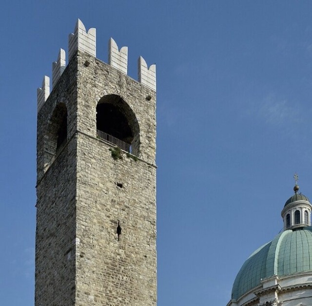 Torre del Pegol a Brescia: quattro giorni di lavori per la messa in sicurezza