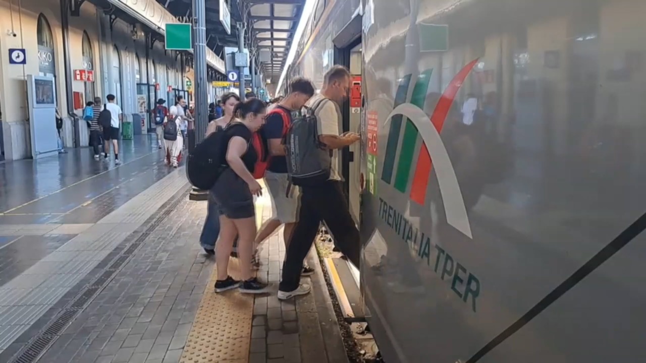 Trenitalia potenzia il servizio per l’estate