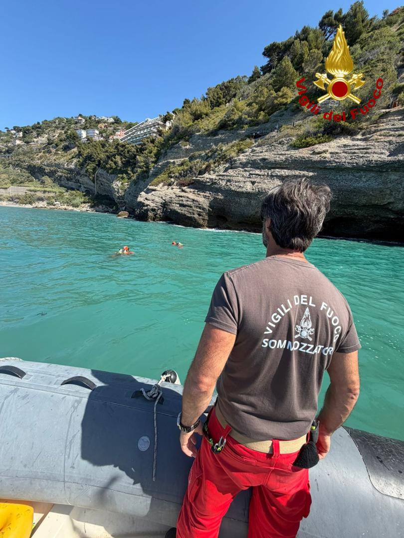 Trovato il corpo di uno dei due ragazzi dispersi in mare