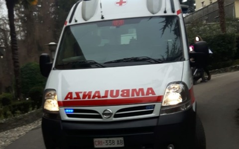 Un 80enne arrotato dal treno, senza scampo