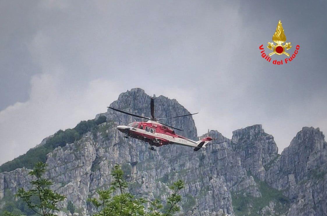 Diciannovenne disperso nella zona dei Piani d’Erna: proseguono le ricerche, in campo anche le unità cinofile