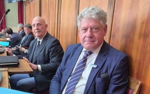 Villa comunale, l’opposizione contro il sindaco: “Perchè è stata aperta e inaugurata nonostante si fosse a conoscenza della presenza di criticità gravissime?”