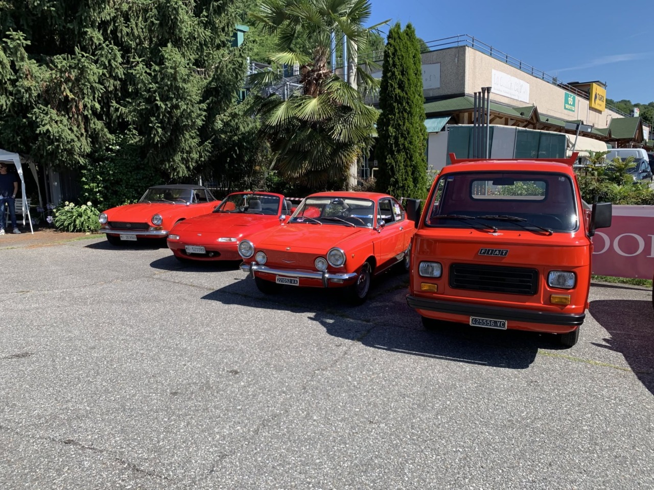A Pisano ogni domenica si riuniscono le auto e i mezzi storici