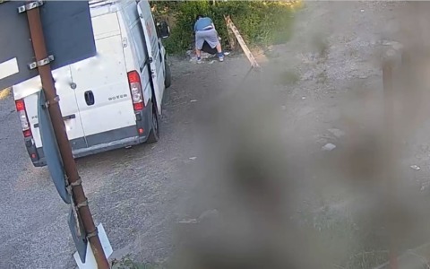 Abbandono rifiuti: uomo denunciato , patente ritirata e sanzione