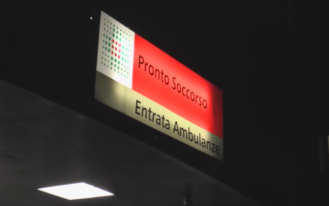 Aggressione al pronto soccorso del Maggiore, l’Azienda Usl: “Episodi inaccettabili”