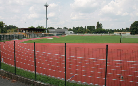 Agosto di lavori: riqualificato il campo a 11 in erba e nuove panchine per le squadre