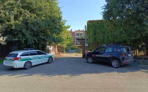 Al via lo sgombero della fabbrica dismessa occupata abusivamente