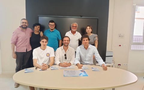 Amici di Colombo donano materiale al Me-Lab di Arma