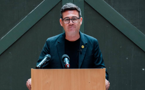 Andy Burnham nuovo leader dei laburisti: da lunedì sarà primo ministro del Regno Unito