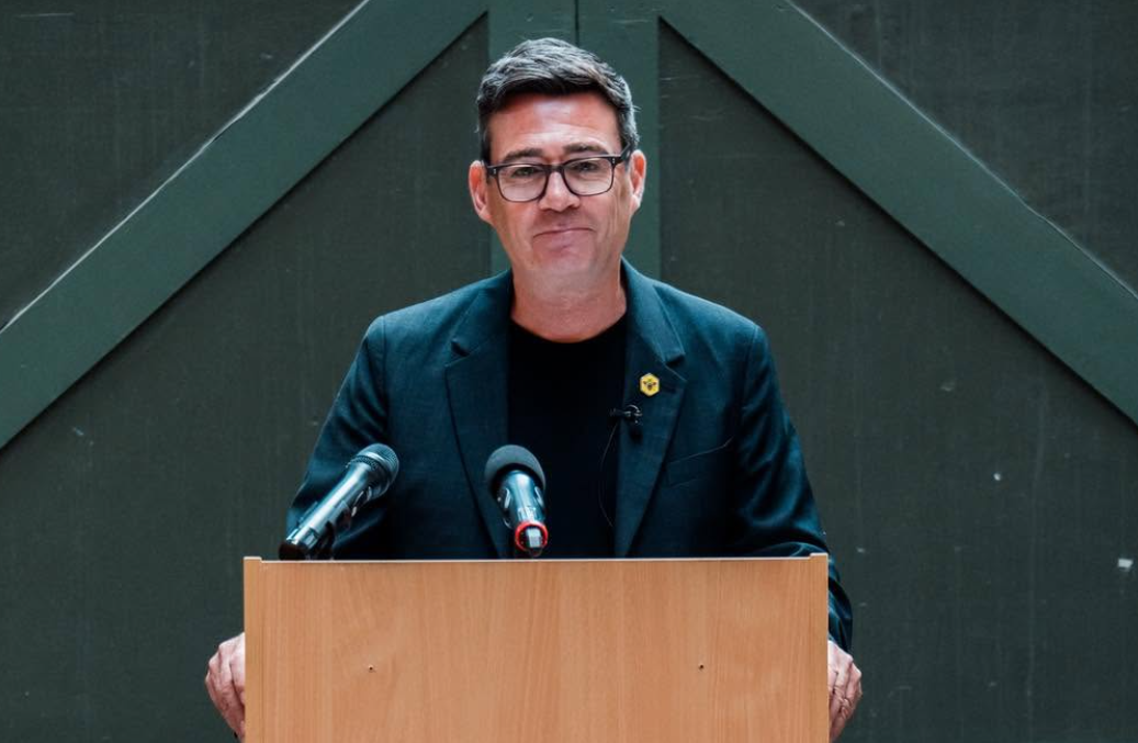 Andy Burnham nuovo leader dei laburisti: da lunedì sarà primo ministro del Regno Unito