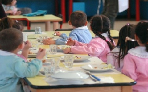 Aperte le iscrizioni al servizio mensa per l’anno scolastico 2026-2027