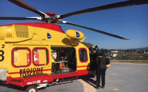 Arezzo, donna investita da un’auto: trasferita in elicottero a Careggi