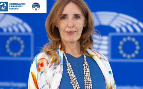 Automotive, Donazzan (FdI-Ecr): “L’Europa cambi rotta, serve neutralità tecnologica per salvare il settore”