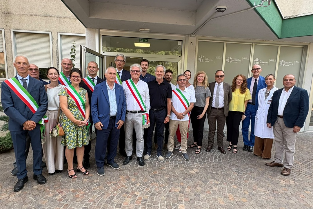 Bertolaso inaugura le nuove Case di comunità: «Ora sono pienamente operative»