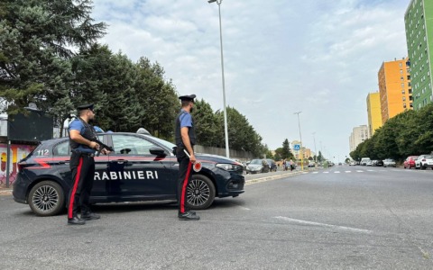 Blitz antidroga nella periferia est, otto arresti