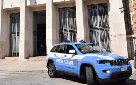 Bullismo su una compagna di scuola, ammonite tre studentesse