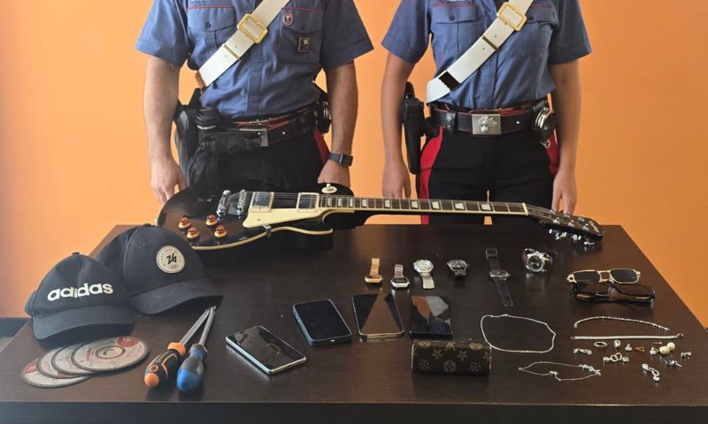 Caccia alla banda dei furti nella Bassa: due arresti dopo l’inseguimento, si cercano i proprietari della refurtiva