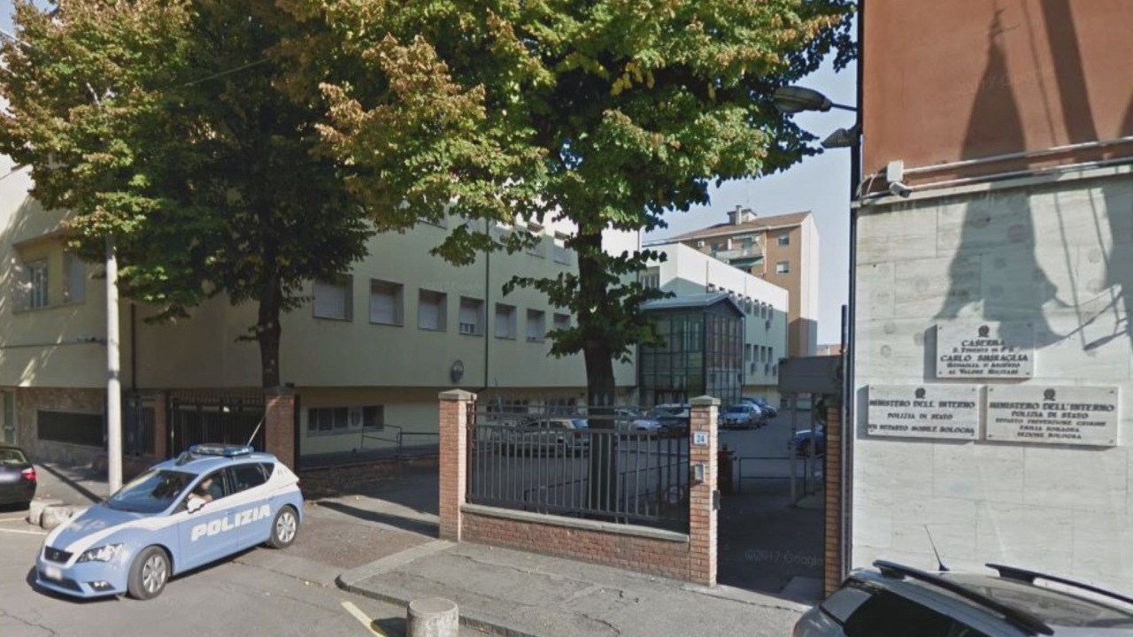 Caserma Smiraglia, la denuncia del Siulp: “Alloggi senza climatizzazione, cantieri irrisolti e carenza di parcheggi”