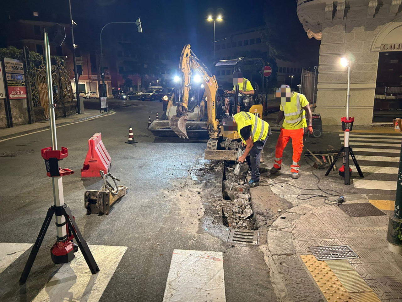 Chiavari, partiti nella notte i lavori per il rifacimento della canalizzazione delle acque meteoriche in via Santa Chiara