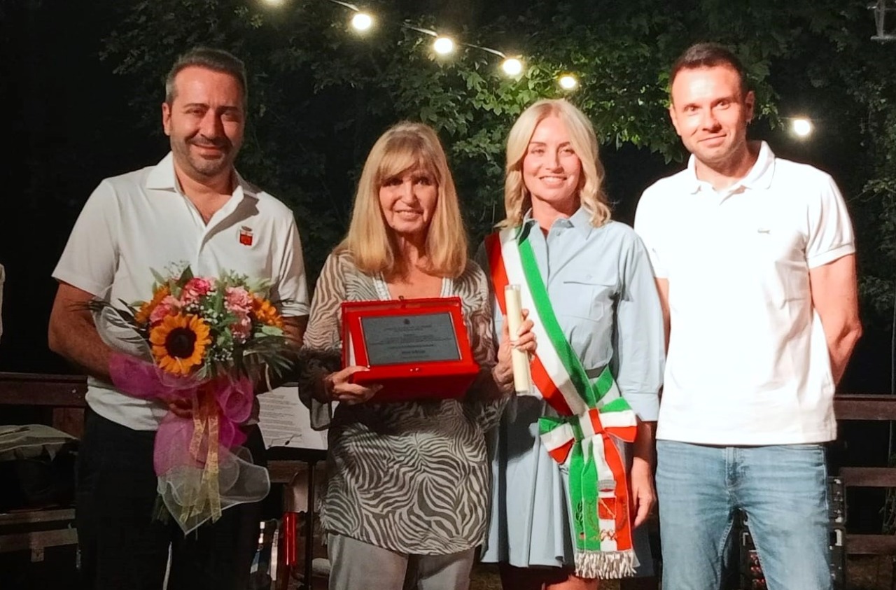 Cittadinanza onoraria a Dori Ghezzi, che ringrazia la sua Lentate: “Mi hai cresciuta tu”