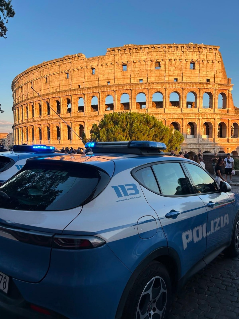 Colosseo, un arresto e due denunce